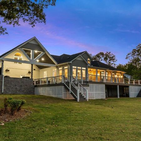 Rare Find Best Lot With Dock And Views On Lake Winchester Exterior foto