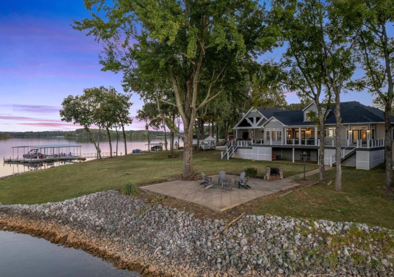 Rare Find Best Lot With Dock And Views On Lake Winchester Exterior foto