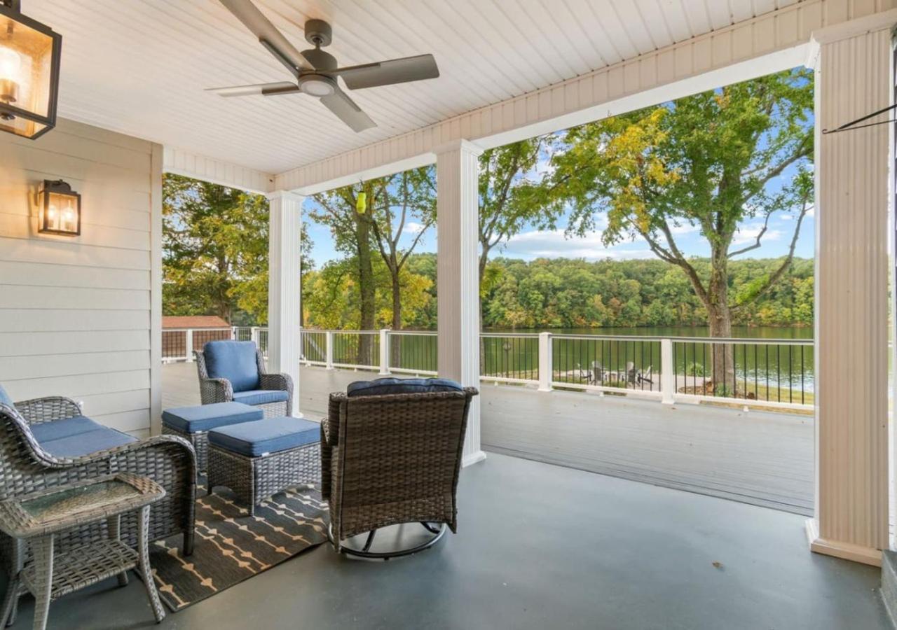 Rare Find Best Lot With Dock And Views On Lake Winchester Exterior foto